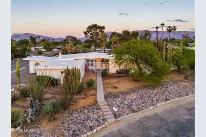 8715 E Lancaster Road, Tucson, AZ 85715 - Photo 1