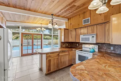 8715 E Lancaster Road, Tucson, AZ 85715 - Photo 17