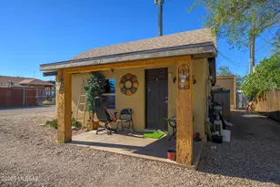 6838 S Nogales Hwy, Tucson, AZ 85756 - Photo 9