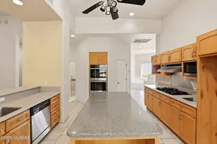 1911 N El Moraga Dr, Tucson, AZ 85745 - Photo 15