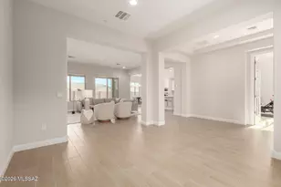 2751 W Plateau Rdg Dr, Oro Valley, AZ 85742 - Photo 9