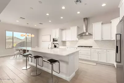 2751 W Plateau Ridge Drive, Oro Valley, AZ 85742 - Photo 17