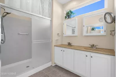 7515 W Suncatcher Drive, Tucson, AZ 85743 - Photo 23