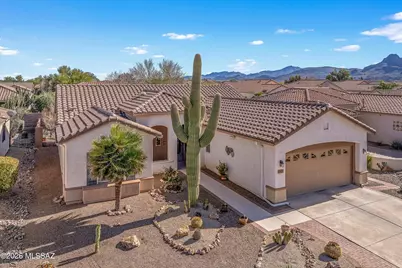 7515 W Suncatcher Drive, Tucson, AZ 85743 - Photo 1