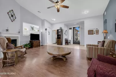 7515 W Suncatcher Drive, Tucson, AZ 85743 - Photo 9