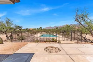 1635 E Kleindale Rd, Tucson, AZ 85719 - Photo 11