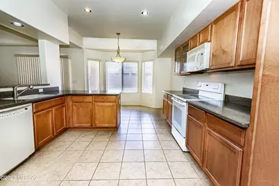 9291 S Winter Wood Road, Tucson, AZ 85756 - Photo 11