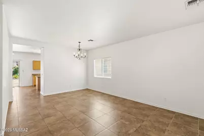 105 W Calle Guija, Sahuarita, AZ 85629 - Photo 5