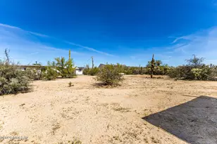 6241 N Misty Ln, Tucson, AZ 85743 - Photo 11