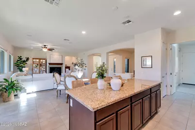 964 W Golden Barrel Court, Tucson, AZ 85755 - Photo 9