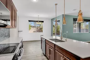 2734 W Checkerspot Dr, Tucson, AZ 85741 - Photo 11