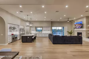 2725 N Megafauna Ct, Tucson, AZ 85749 - Photo 3