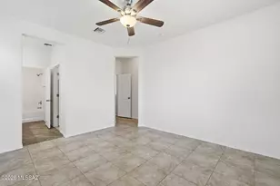 895 E Autumn Harvest Pl, Sahuarita, AZ 85629 - Photo 15