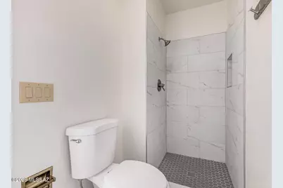 1949 N Swan Road #UNIT 27, Tucson, AZ 85712 - Photo 19