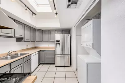 1949 N Swan Road #UNIT 27, Tucson, AZ 85712 - Photo 13