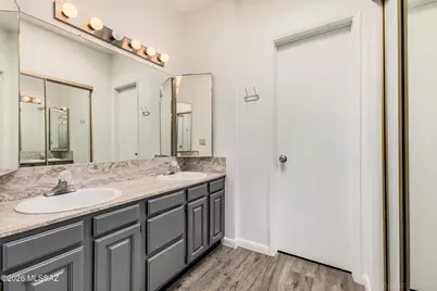 1949 N Swan Road #UNIT 27, Tucson, AZ 85712 - Photo 17