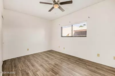 1949 N Swan Road #UNIT 27, Tucson, AZ 85712 - Photo 15