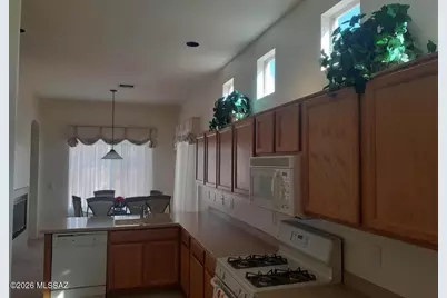 407 Via Capri, Rio Rico, AZ 85648 - Photo 3