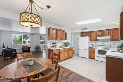 9332 E Trail Ridge Place, Tucson, AZ 85710 - Photo 15