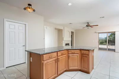 1111 W Montelupo Drive, Oro Valley, AZ 85755 - Photo 9
