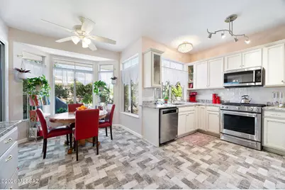 2379 E Nasturtium Street, Oro Valley, AZ 85755 - Photo 13