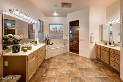 8674 S Triangle H Ranch Place, Vail, AZ 85641 - Photo 13