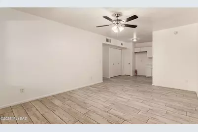 8080 E Speedway Boulevard #UNIT 414, Tucson, AZ 85710 - Photo 11