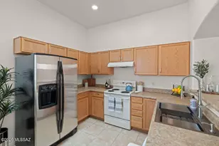 351 E Calle Nacrita, Green Valley, AZ 85614 - Photo 13