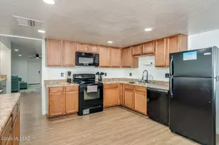 9870 E Celeste Dr, Tucson, AZ 85730 - Photo 11