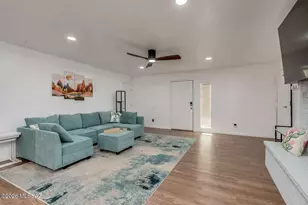 9870 E Celeste Dr, Tucson, AZ 85730 - Photo 9