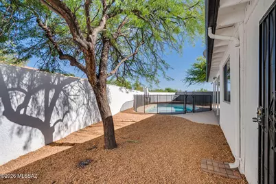 9870 E Celeste Drive, Tucson, AZ 85730 - Photo 7