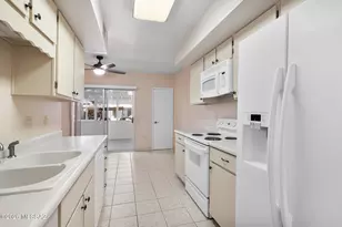 1146 S Alpine Cir, Green Valley, AZ 85614 - Photo 9