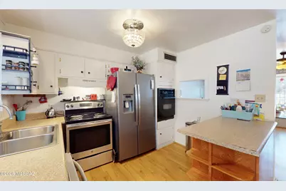 2706 S Enchanted Hills Drive, Tucson, AZ 85713 - Photo 13