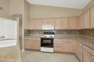 38322 S Skyline Dr, Tucson, AZ 85739 - Photo 15