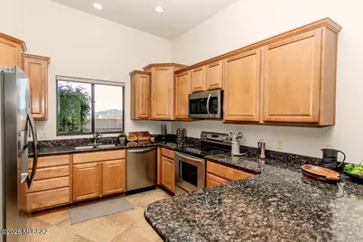 9809 N Ridge Shadow Place, Tucson, AZ 85704 - Photo 13