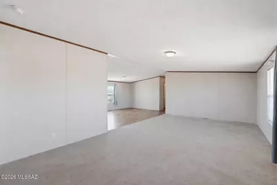 12805 W Crystal Rose Lane, Tucson, AZ 85743 - Photo 5