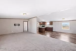 12805 W Crystal Rose Ln, Tucson, AZ 85743 - Photo 5