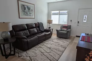 840 W Via Rio Fuerte, Green Valley, AZ 85614 - Photo 3