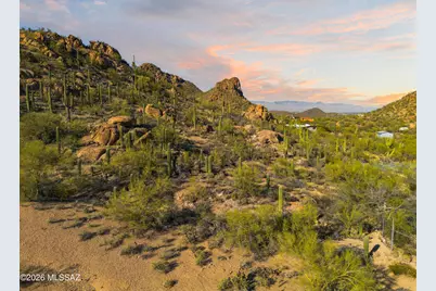 5790 S Arrowhead Lane, Tucson, AZ 85746 - Photo 3