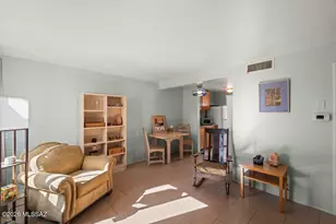 290 S Paseo Aguila, Green Valley, AZ 85614 - Photo 5