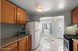 290 S Paseo Aguila, Green Valley, AZ 85614 - Photo 11