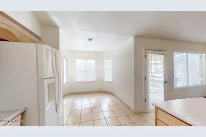 3714 VÃ­a El Soreno, Sierra Vista, AZ 85650 - Photo 13