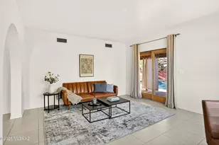 8625 N Sunnyslope Dr, Tucson, AZ 85704 - Photo 5