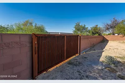 8625 N Sunnyslope Drive, Tucson, AZ 85704 - Photo 43