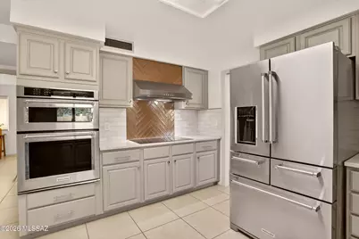 8625 N Sunnyslope Drive, Tucson, AZ 85704 - Photo 11