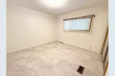 10675 N Kilimanjaro Avenue, Tucson, AZ 85737 - Photo 29