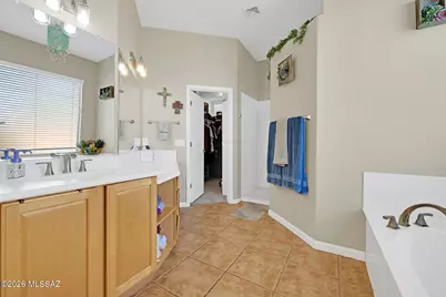 9350 E Still Springs Place, Vail, AZ 85641 - Photo 21