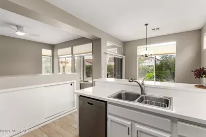 2382 E Cargondera Canyon Drive, Oro Valley, AZ 85755 - Photo 13