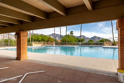 2382 E Cargondera Canyon Drive, Oro Valley, AZ 85755 - Photo 5