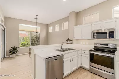 2382 E Cargondera Canyon Drive, Oro Valley, AZ 85755 - Photo 25